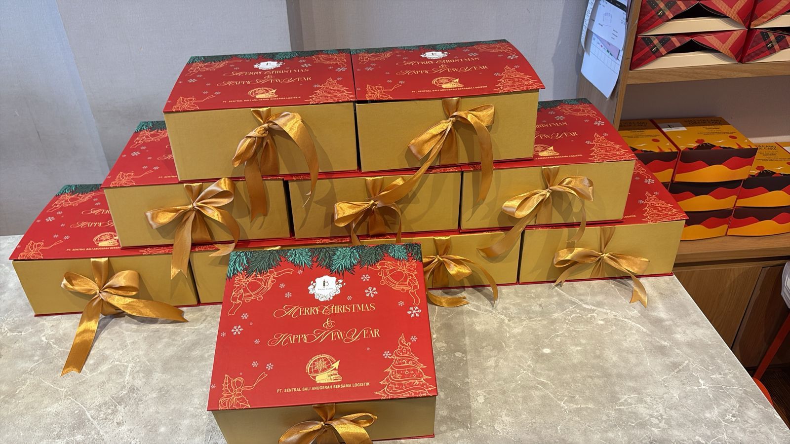 Hampers of appreciation for our loyal customer - Photo 3